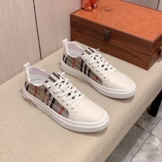 Burberry Low Shoes